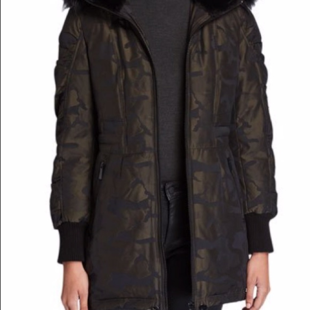 DKNY PUFFER CAMO WINTER COAT